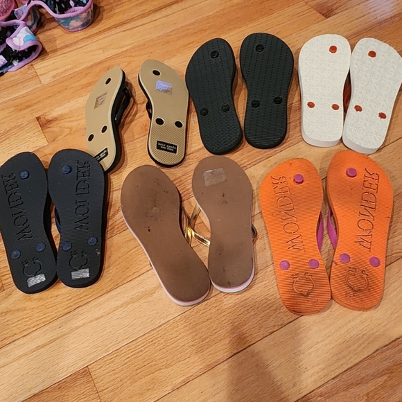 Designer Bundle Flip-Flops! - Picture 4 of 16